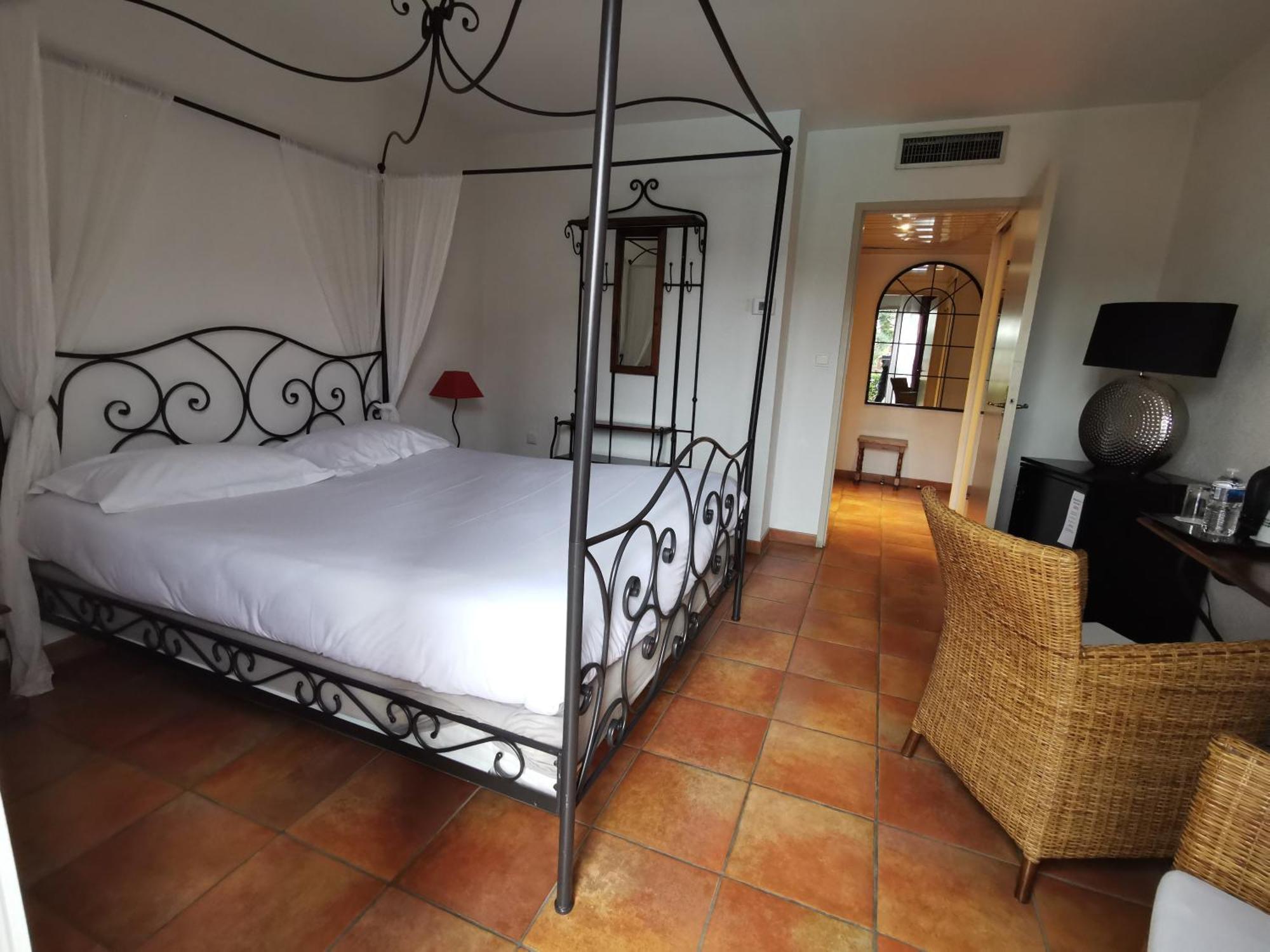 Best Western L'Orangerie Nîmes Eksteriør bilde